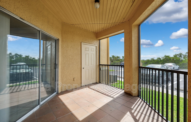 4307 BAYSIDE VLG DR