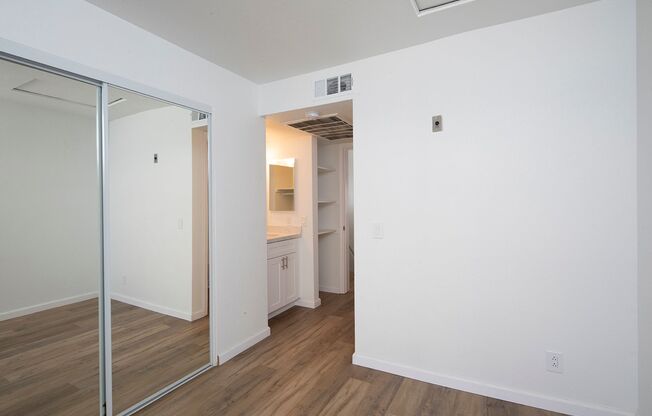1 bed, 1 bath, 450 sqft, $2,300, Unit 506