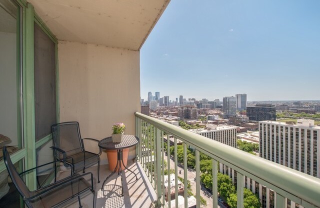 1 bed, 1 bath, $2,200, Unit unit 2311