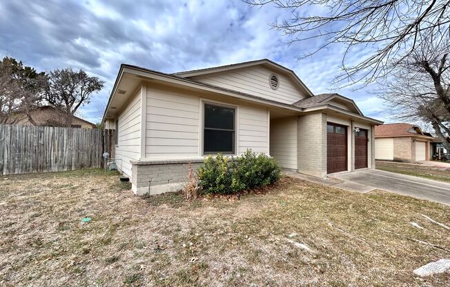 Comfortable & Nice 3BR / 2BA One-Level Home — Garage, Yard & Laundry Room