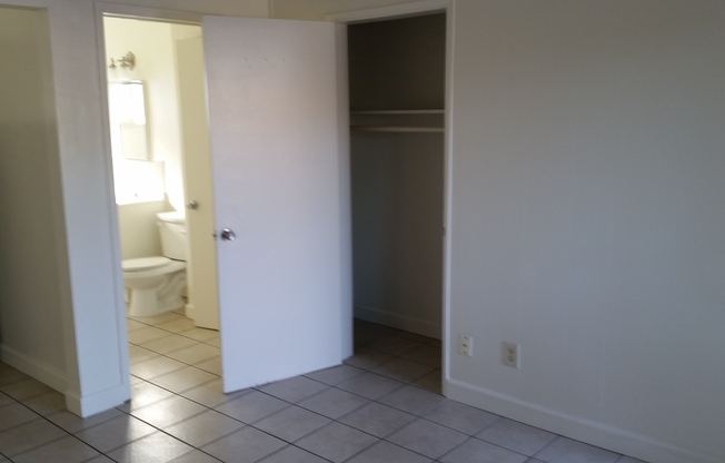 Studio, 1 bath, 254 sqft, $1,695, Unit 1612-4