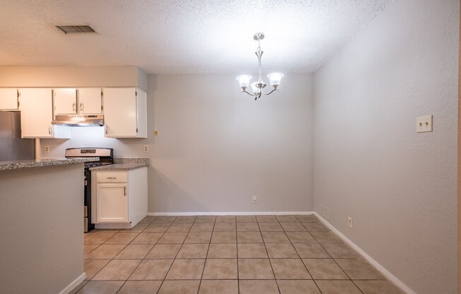 Fully Renovated 3 Bedroom, 2 Bath Duplex in the Heart of North Austin, Adjacent to the Domain