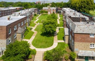 Willow Court Apartments