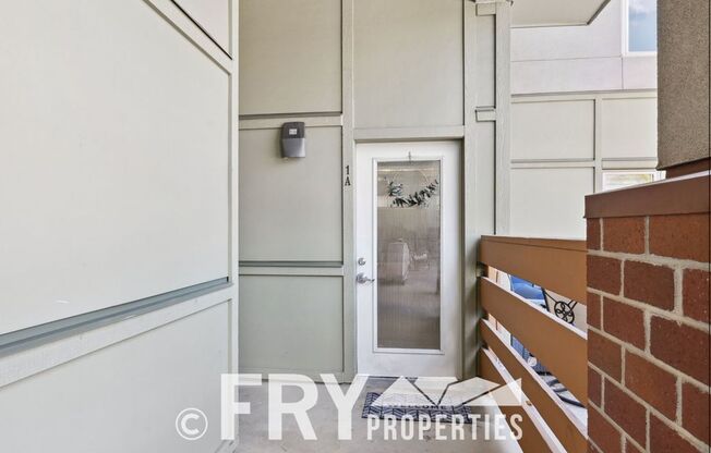 Ground Floor Condo in Great Uptown Location