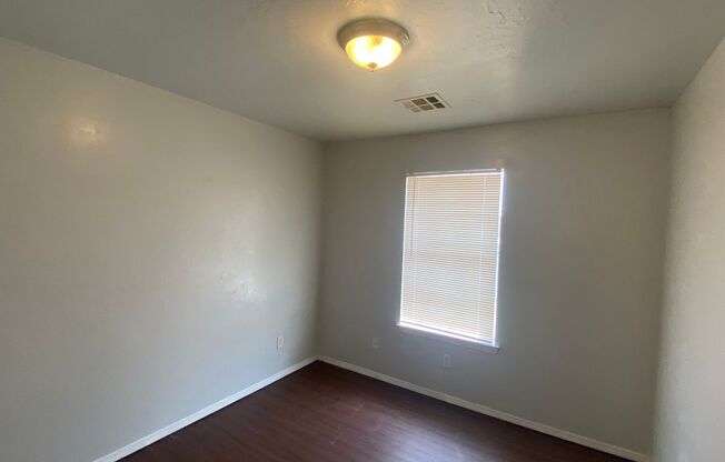 3 beds, 1 bath, $1,175