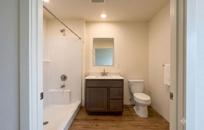 1 bed, 1 bath, $1,600, Unit 881-104
