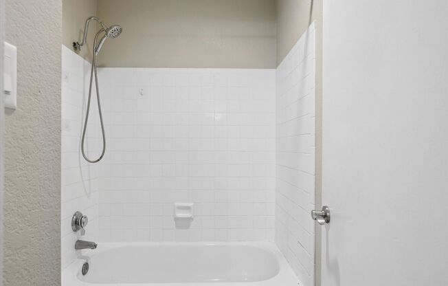 1 bed, 1 bath, $1,399, Unit # 2077