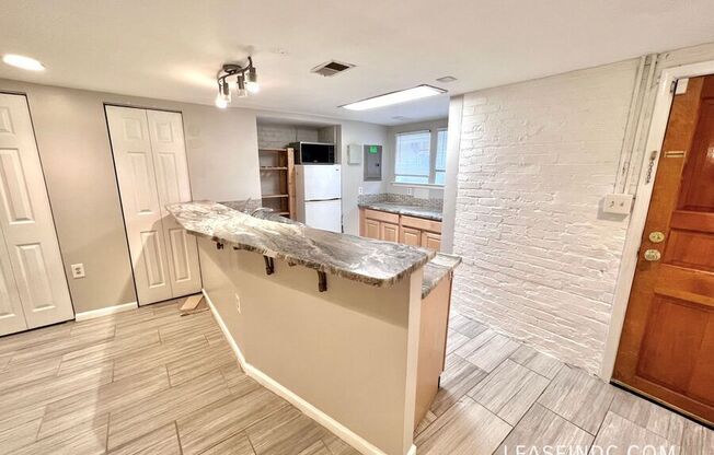 130 SEATON PL NW