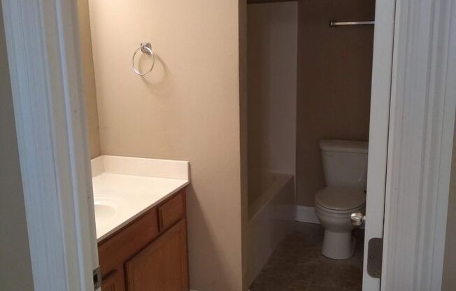 2 bed 2 bath with washer/dryer