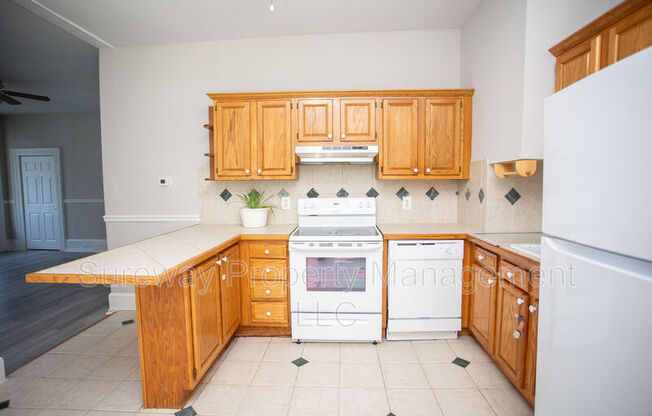 21 N LENOLA RD