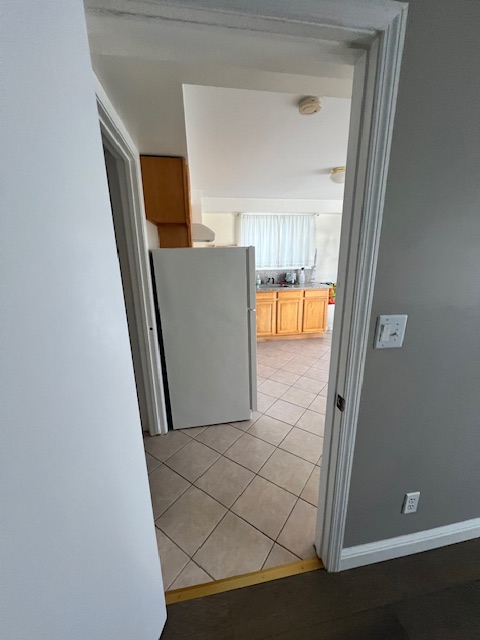 8 CRESTLINE AVE