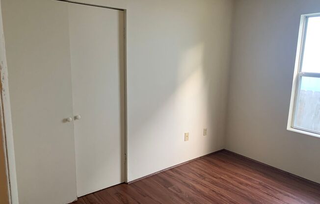 3 beds, 2 baths, $1,600