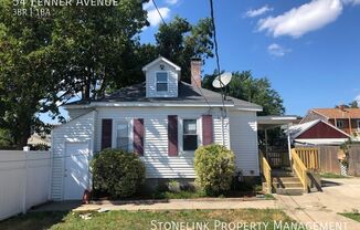 3 beds, 1 bath, $2,200