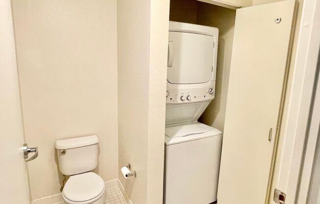 2 beds, 2 baths, $5,800, Unit Unit 520