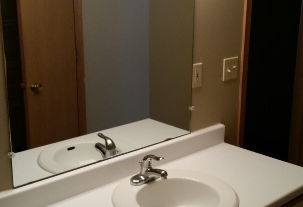 2 beds, 2 baths, 1,210 sqft, $1,259, Unit 1-311