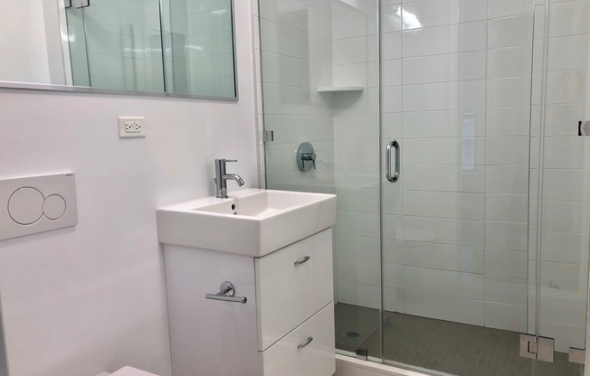 1 bed, 1 bath, $4,795, Unit 2BW