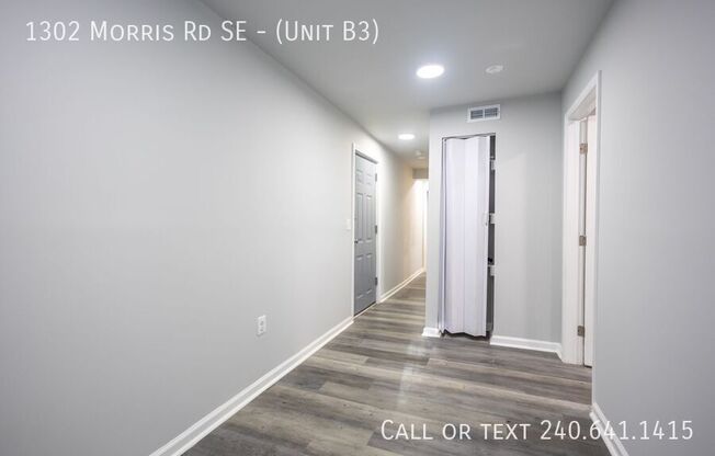 1302 MORRIS RD SE