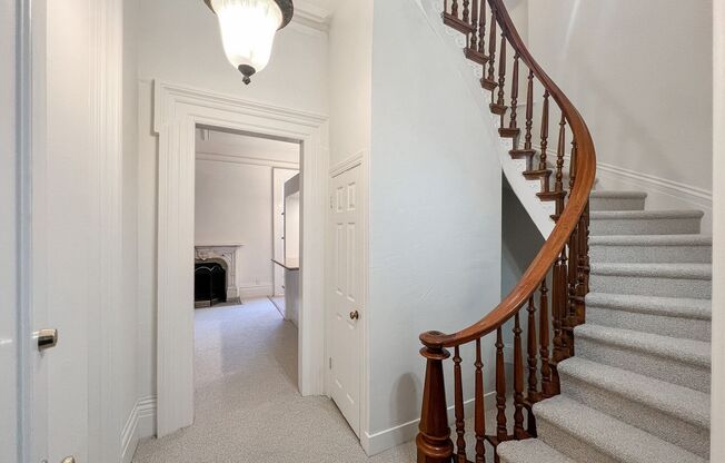 ExPH Flaghouse LLC