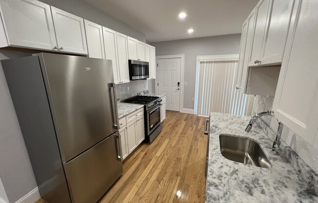 2 beds, 1 bath, $4,195, Unit 6