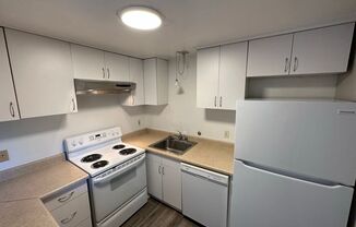 2 beds, 1 bath, 925 sqft, $2,200