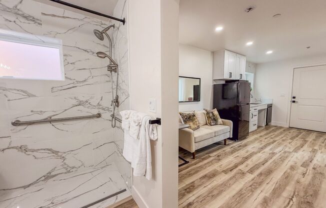 2519 Columbia Street