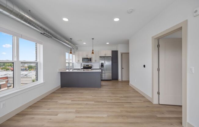 1 bed, 1 bath, 653 sqft, $1,775, Unit 402