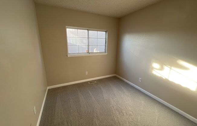 3 Bedroom 2 Bathroom Home in Roxborough