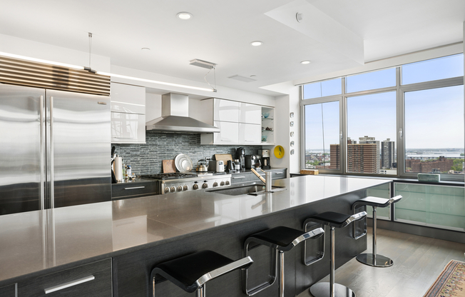 3 beds, 2.5 baths, 2,890 sqft, $14,500, Unit 26D