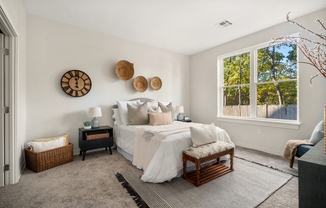 1 bed, 1 bath, $2,550, Unit 105