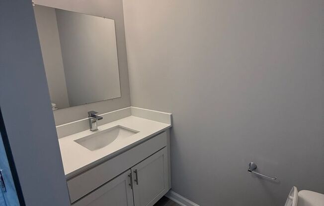 1 bed, 1 bath, 550 sqft, $1,400, Unit 1102
