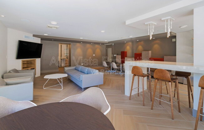 2 beds, 2 baths, 1,079 sqft, $3,895, Unit Unit 604