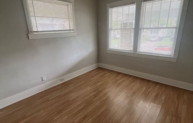 3 beds, 1 bath, $1,650