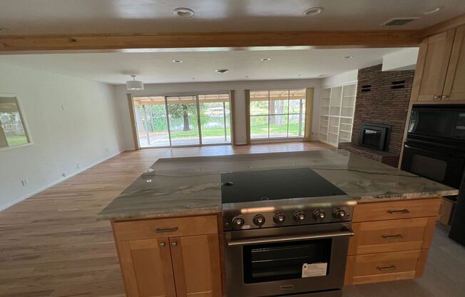 3 Bedroom 2 Bath Lakeside Home