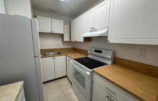 2 beds, 1 bath, $1,725, Unit 1