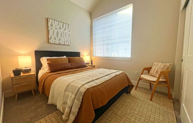 2 beds, 2 baths, 1,127 sqft, $2,895, Unit 1678 SE Lambert Street