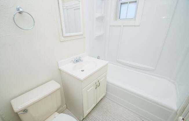 1 bed, 1 bath, $1,295