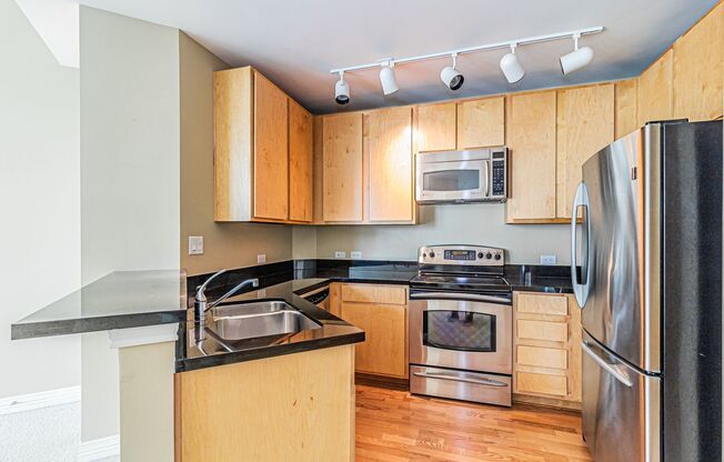 1 bed, 1 bath, $1,695