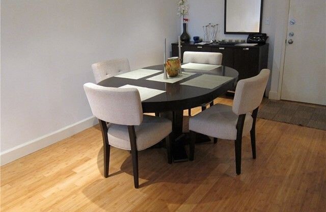 1 bed, 1 bath, 661 sqft, $3,075, Unit 208