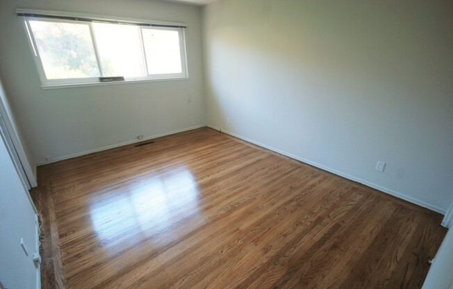 1017 to 1019 Annapolis Dr.