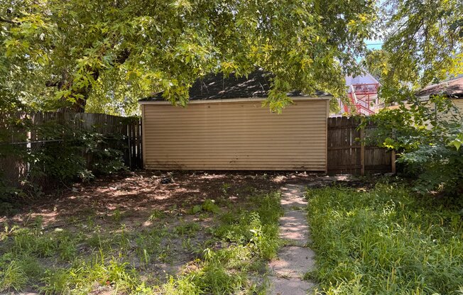 1118 S 18 ST