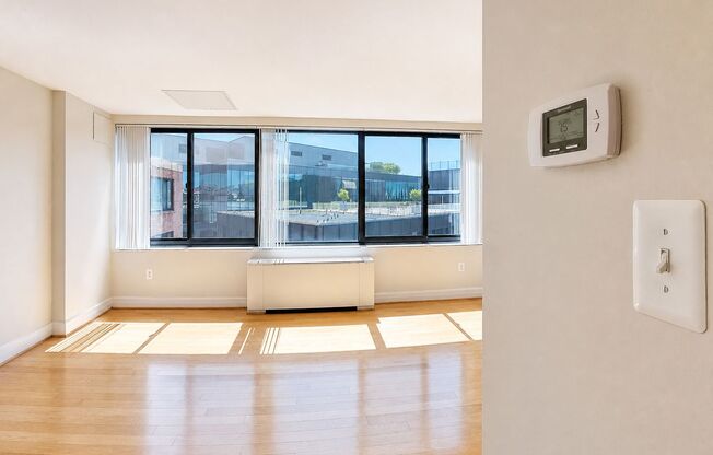 Studio, 1 bath, 460 sqft, $2,900, Unit 0607