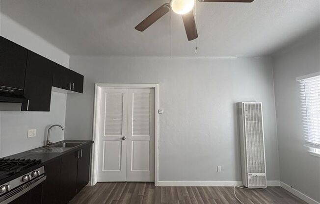 1000 Redondo Ave Apartments, Long Beach CA