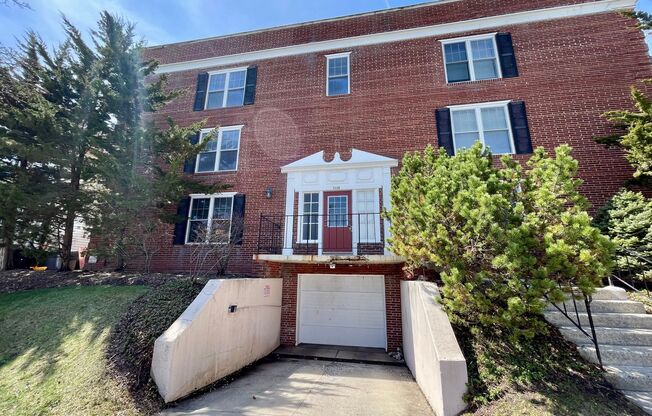 1 bed, 1 bath, $950, Unit 106