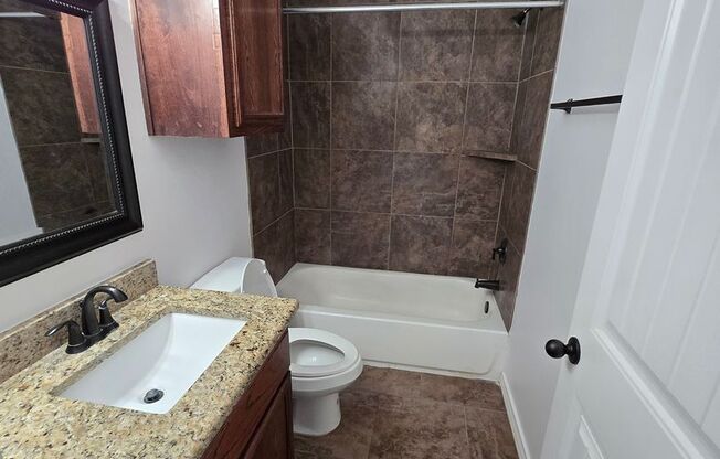 2 beds, 2 baths, 1,040 sqft, $1,200, Unit 1108