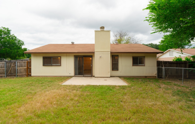 3 beds, 2 baths, $1,550