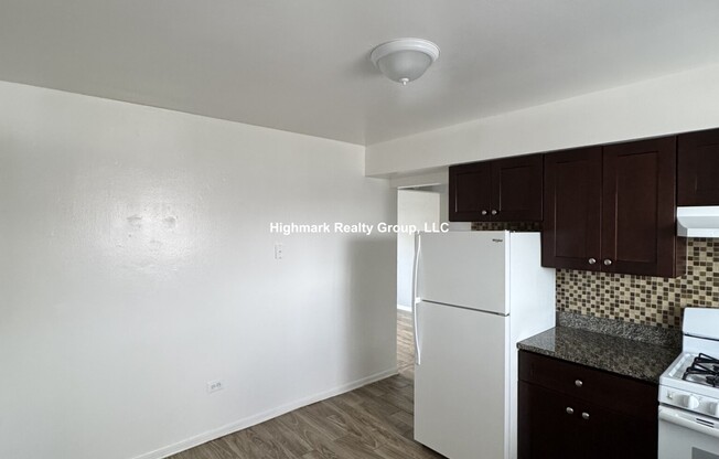 1306 Carol St.