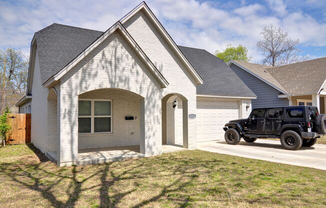 2712 W Bewick: TCU Student Housing!