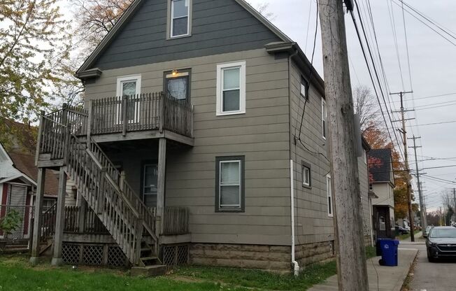 4420 BUSH AVE