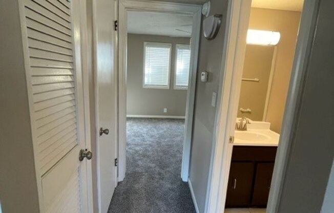 1 bed, 1 bath, 780 sqft, $999, Unit 026