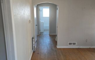 2 beds, 1 bath, $2,150, Unit #A